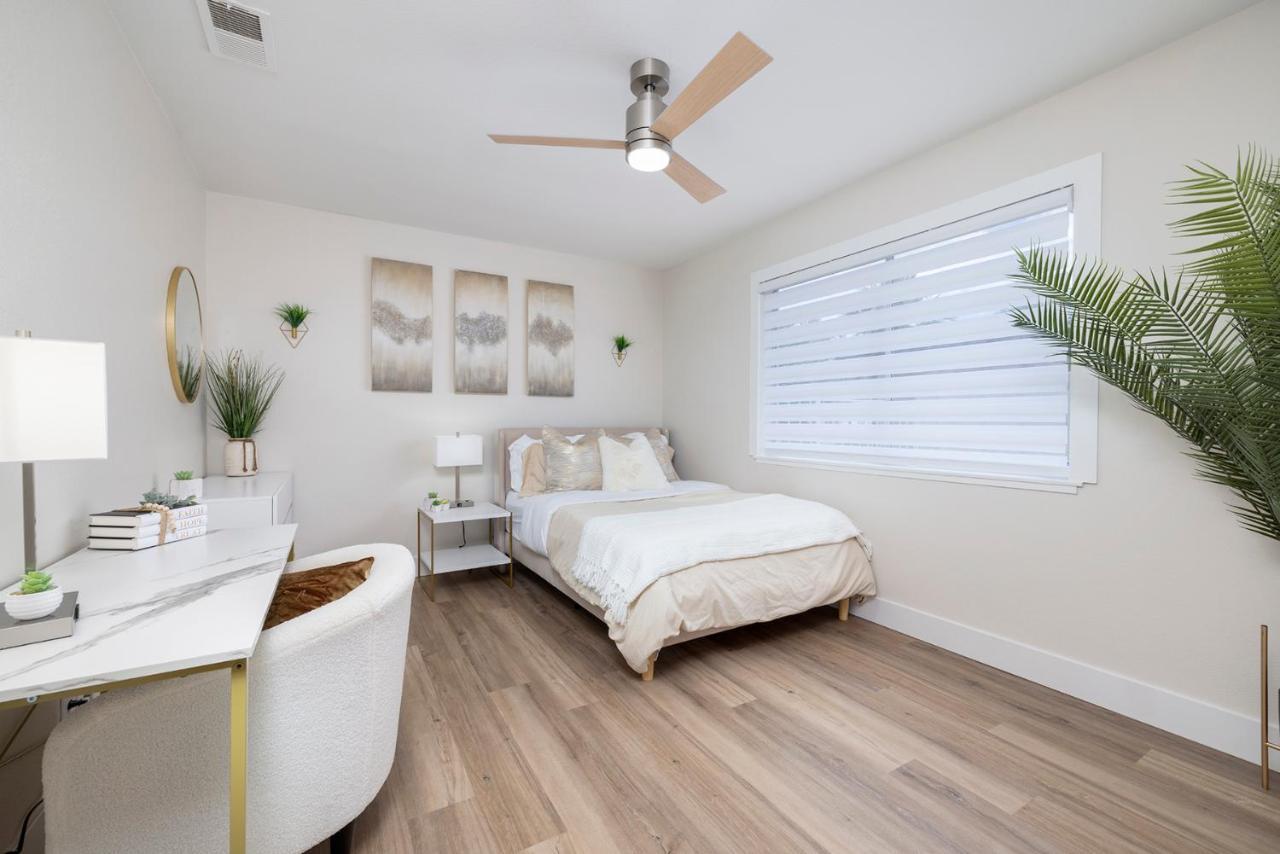 Single Story Minutes From Summerlin With Rv Parking & Dog Friendly Las Vegas Bagian luar foto
