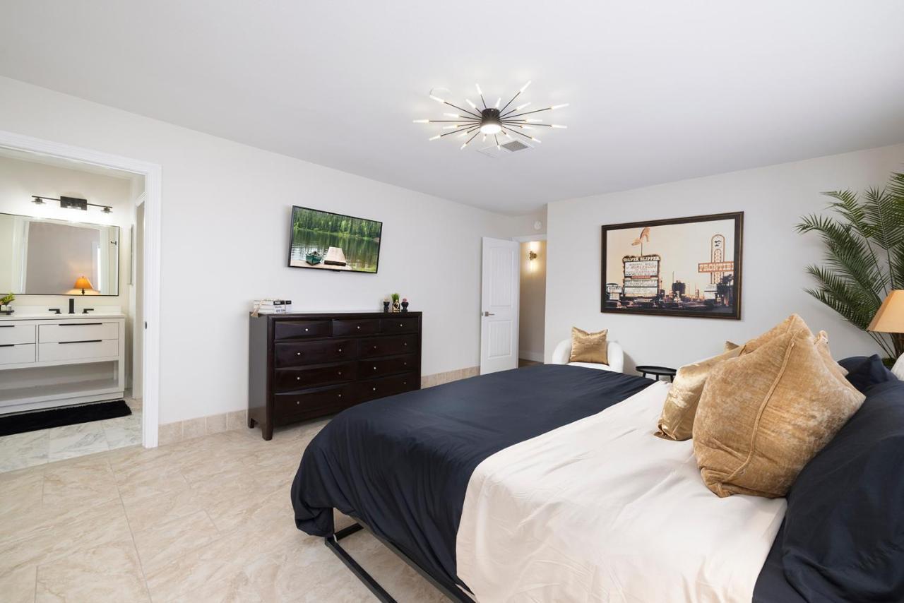 Single Story Minutes From Summerlin With Rv Parking & Dog Friendly Las Vegas Bagian luar foto
