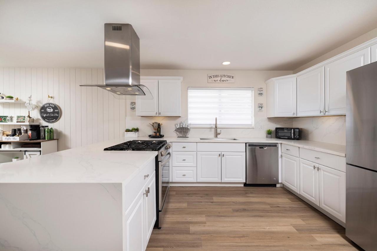 Single Story Minutes From Summerlin With Rv Parking & Dog Friendly Las Vegas Bagian luar foto
