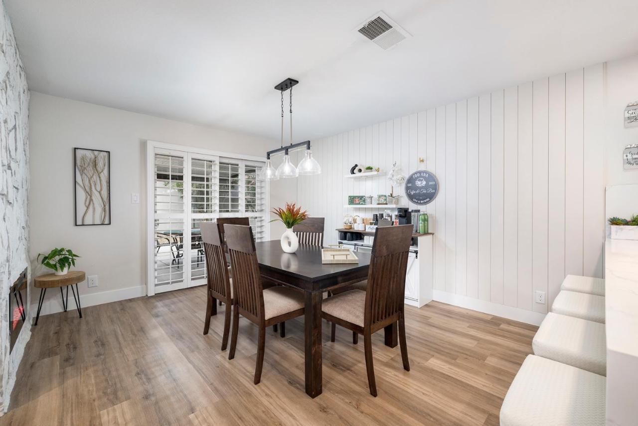 Single Story Minutes From Summerlin With Rv Parking & Dog Friendly Las Vegas Bagian luar foto